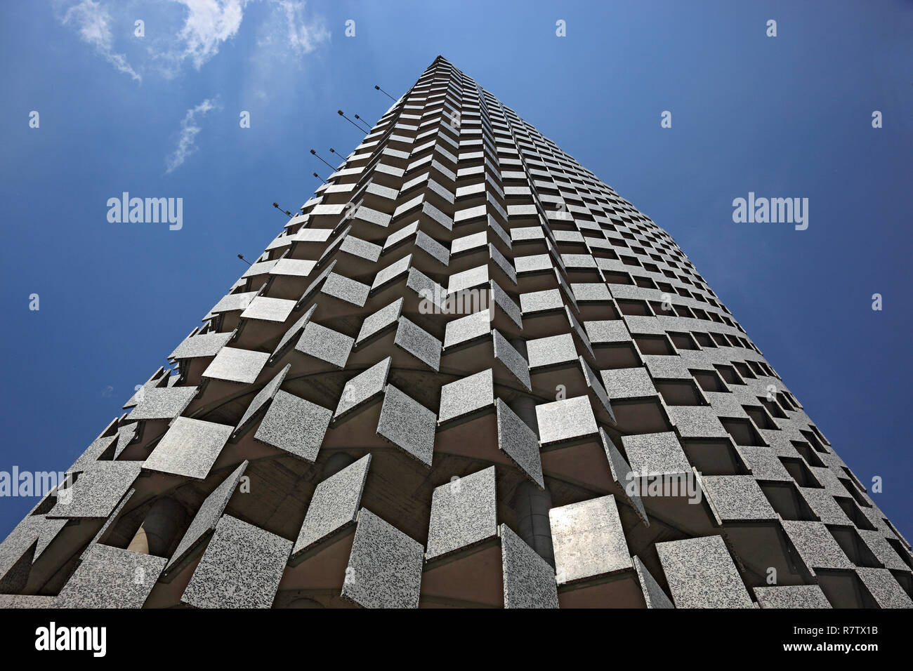TID, rascacielos Torre, de 85 metros, el edificio más alto de Albania, Tirana, Albania Foto de stock