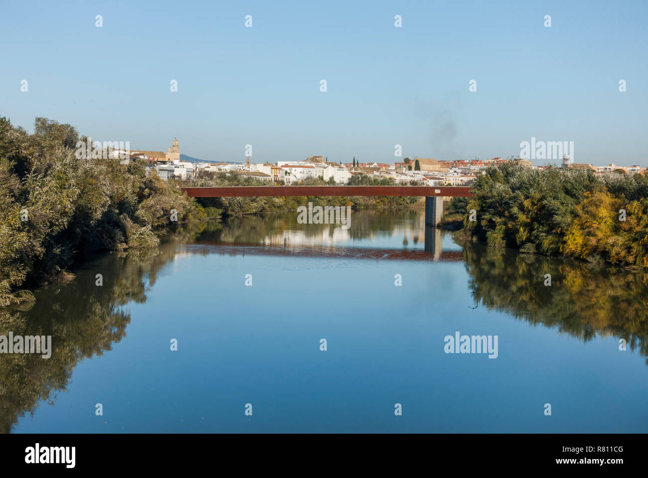 Córdoba guadalquivir con puente de Miraflores, puente, Andalucía