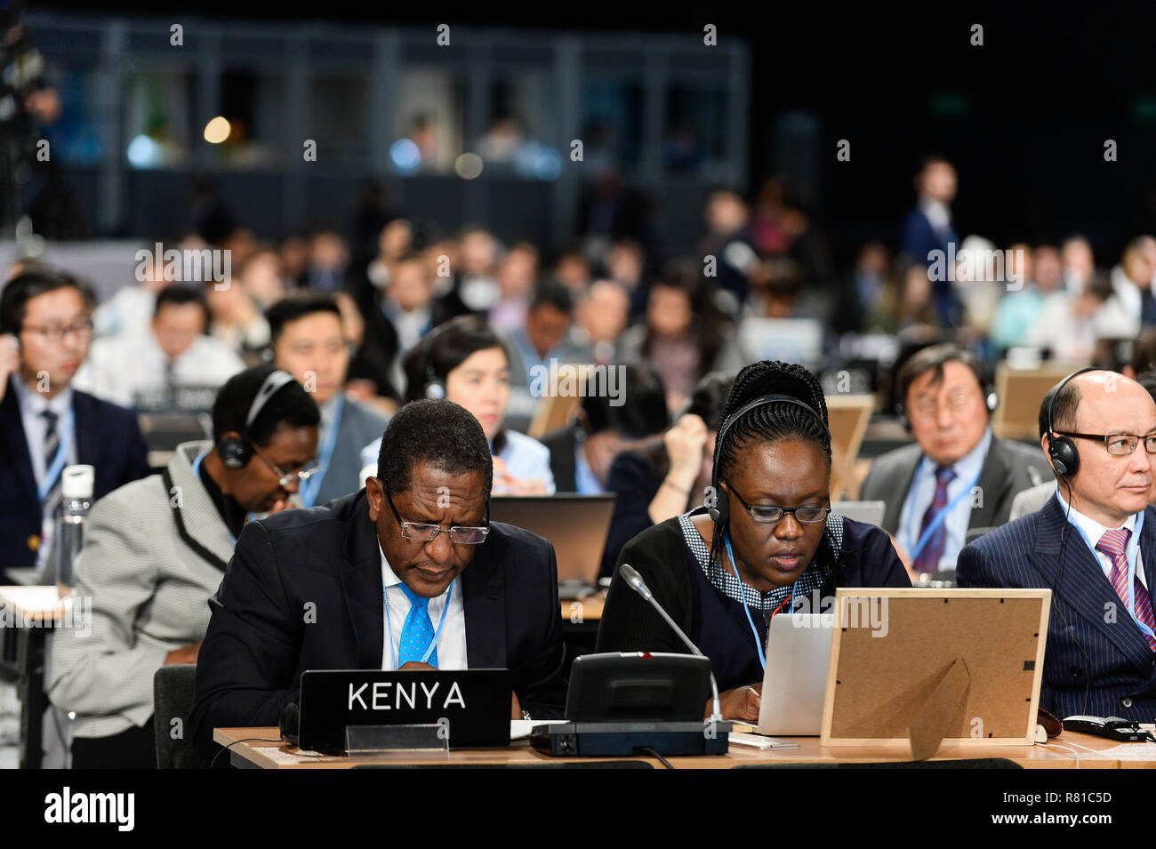 Se observan los delegados que asistieron a la segunda parte de la serie de sesiones de alto nivel en la COP24 Conferencia de la ONU sobre Cambio Climático de 2018. Foto de stock