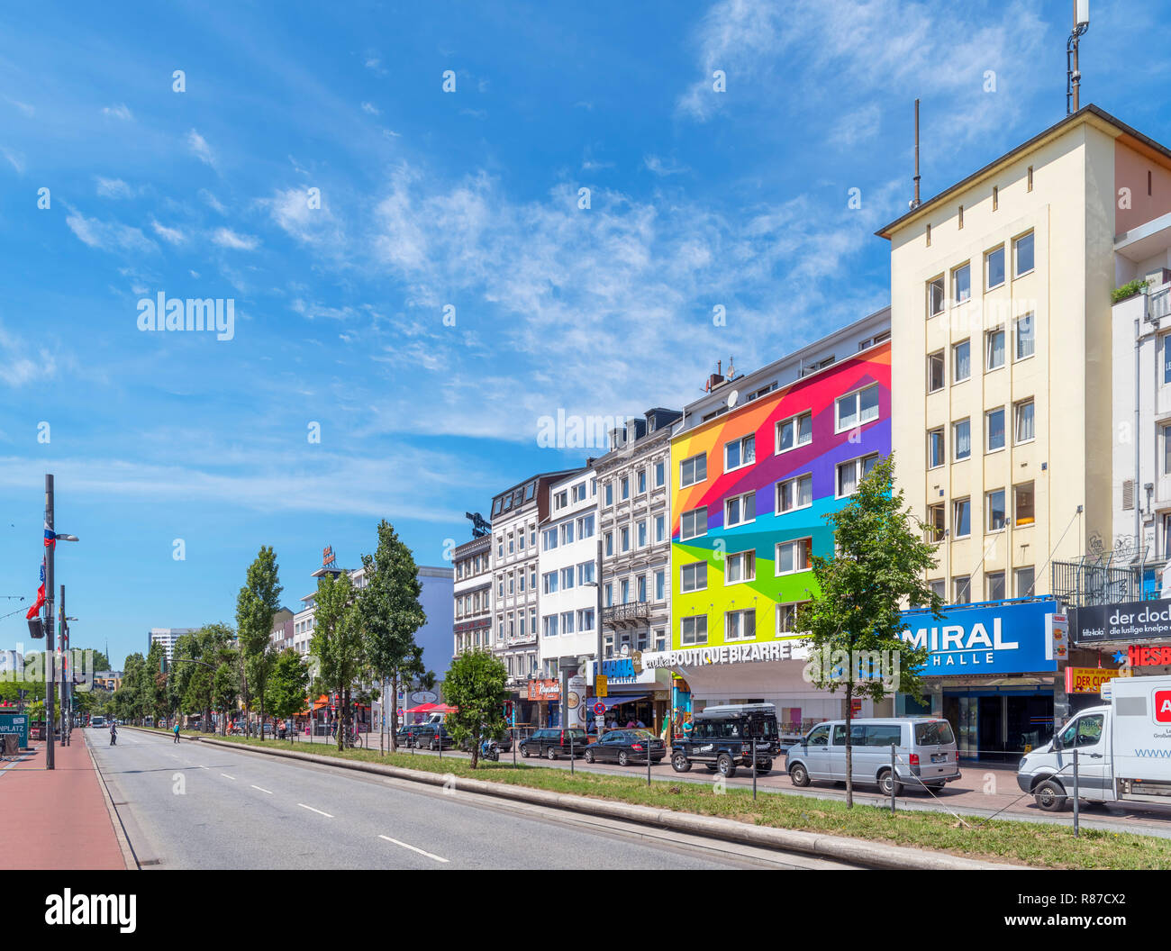 En Reeperbahn, el barrio de St Pauli, Hamburgo, Alemania. Foto de stock