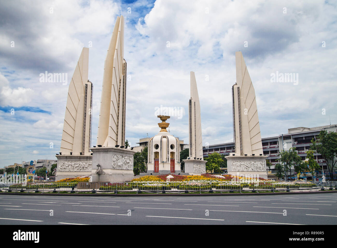 Monumento a la democracia en Bangkok, Tailandia. Foto de stock