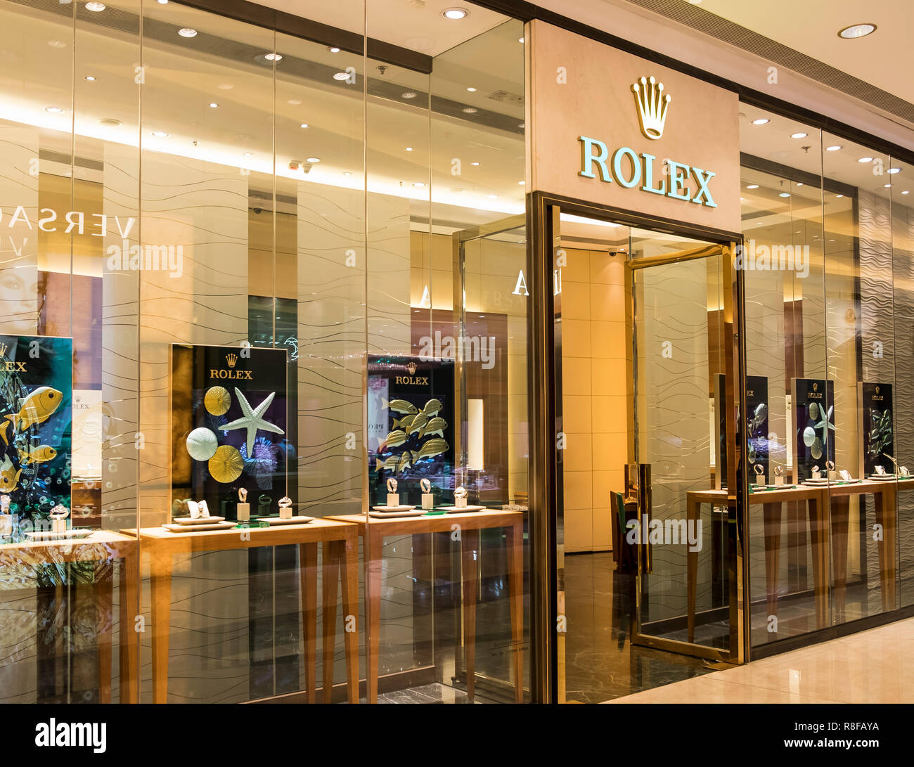 Tienda rolex fotografías e imágenes de alta resolución - Alamy