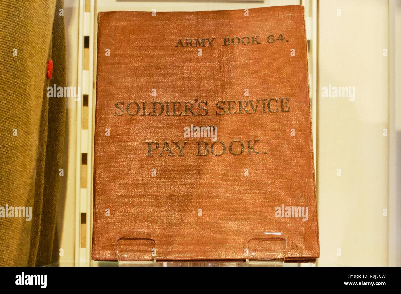 Libro de pago del servicio del soldado del ejército británico durante WW2 Foto de stock