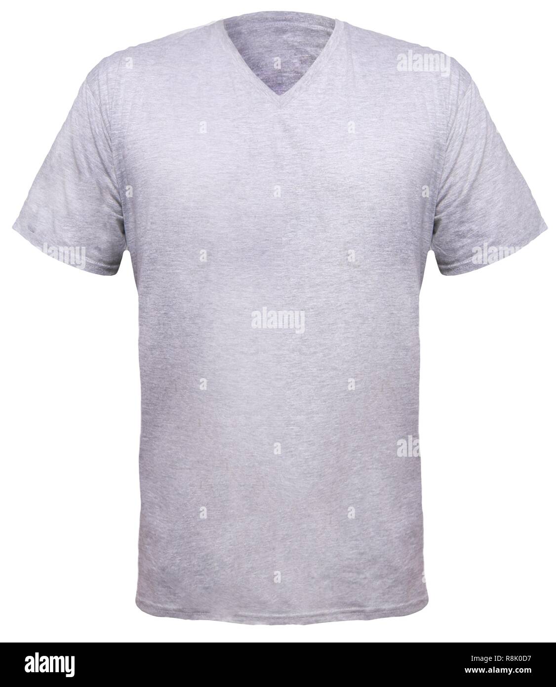 Misty camiseta gris de maquetas, vista frontal, aislado. Maqueta camiseta gris liso. Camiseta con cuello en V plantilla de diseño. Tees en blanco para imprimir Foto de stock