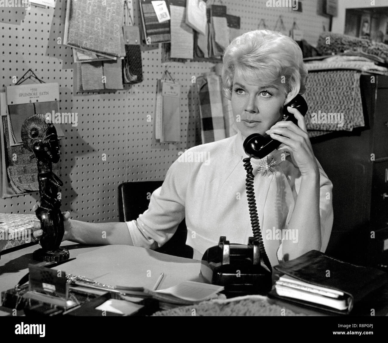 Doris Day, "Pillow Talk" (1959), la referencia del archivo de interfaz de usuario # 33635 651tha Foto de stock