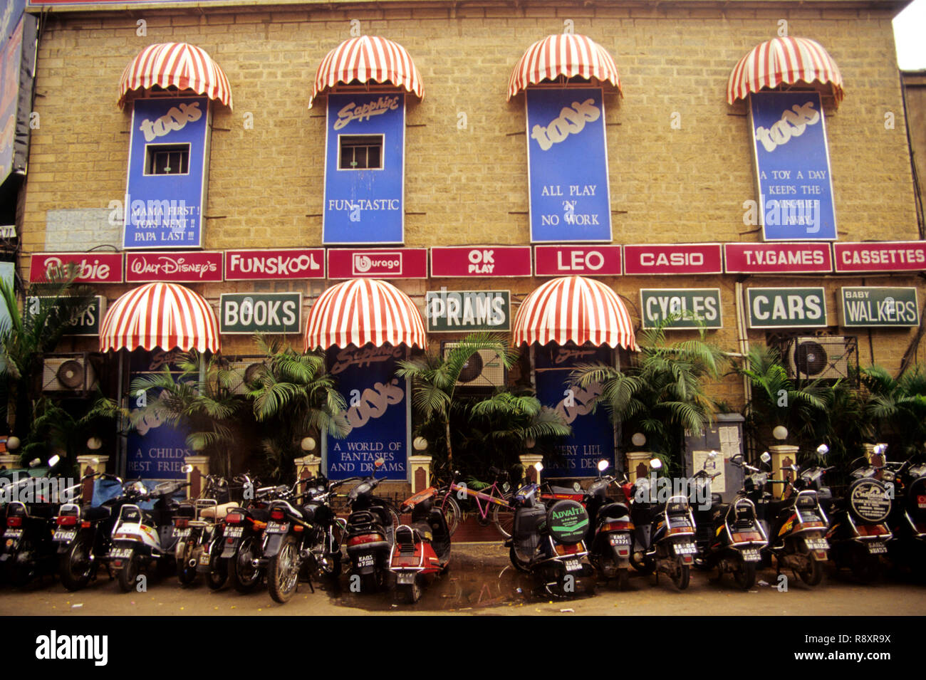 Calle de la brigada, Bangalore, Karnataka, India Foto de stock