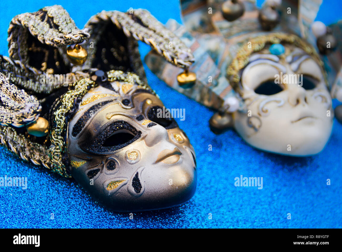Mascaras típicas del tradicional Carnaval de Venecia Fotografía de stock -  Alamy