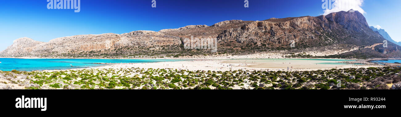 Laguna de balos en la isla de Creta con claras aguas azules, Grecia, Europa. Creta es la mayor y más poblada de las islas griegas. Foto de stock
