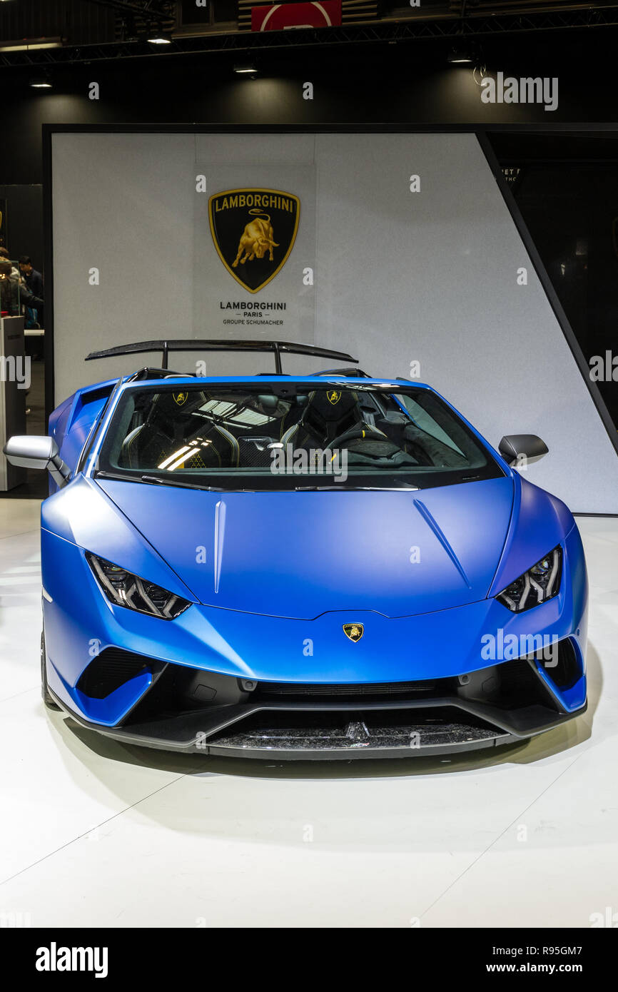 Lamborghini azul fotografías e imágenes de alta resolución - Alamy