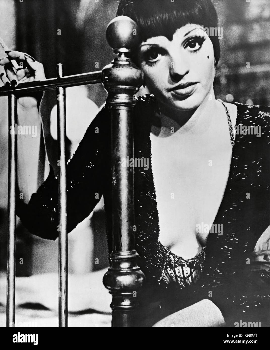El título de la película original Cabaret. Título en inglés Cabaret. Año 1972. Director Bob El título de la película original Cabaret. Título en inglés Cabaret. Año 1972. Director Bob
