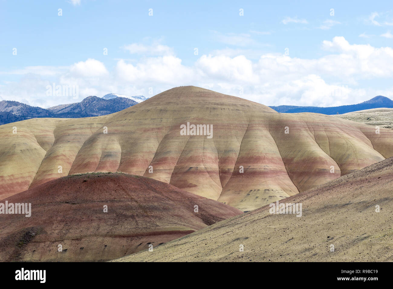 Colinas pintadas en Oregon - paisaje único que trae los viajes y el turismo. Parte de las siete maravillas de Oregon Foto de stock