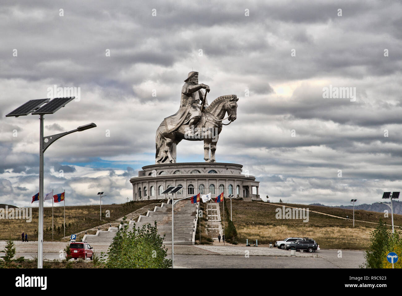 Estatua Ecuestre de Gengis Khan en Mongolia Fotografía de stock - Alamy