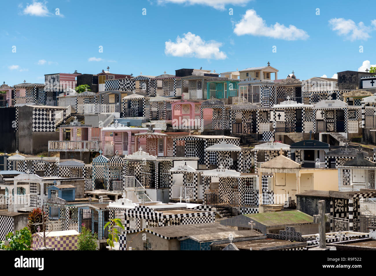 "Orne a l'eau' típico cementerio, Guadalupe, Antillas francesas. Foto de stock