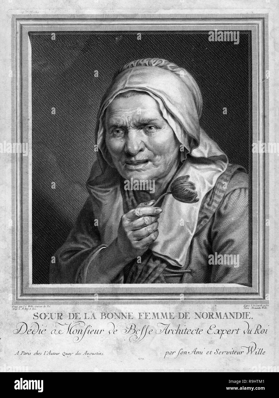 Grabado de una mujer anciana, retrato de cabeza y hombros, mirando ligeramente a la izquierda, sosteniendo un tulipán en su mano derecha en su hombro izquierdo, usando un bonete y bufanda. 1774 Foto de stock