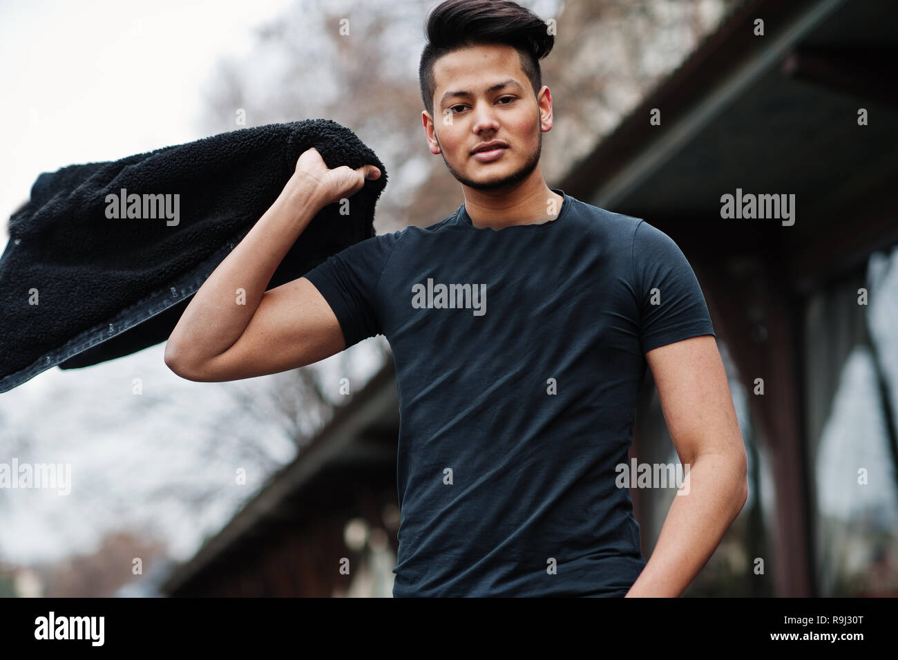 moda hombre camisa negra