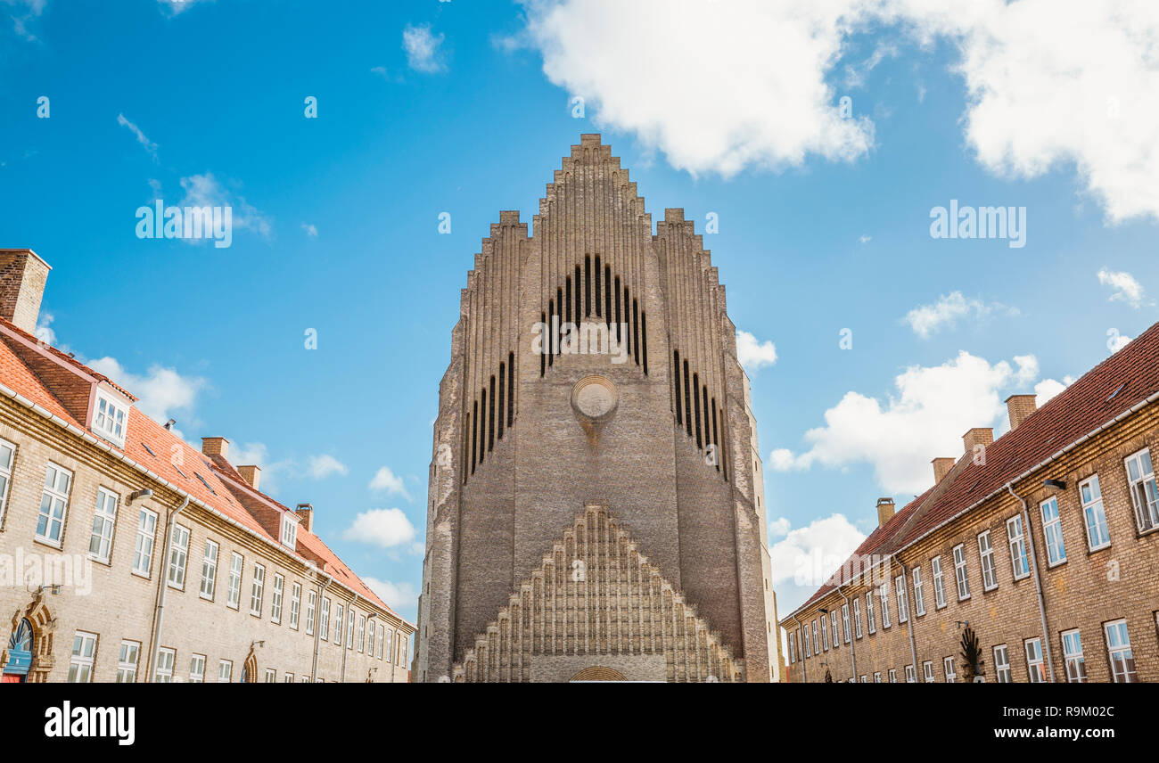 La Iglesia Luterana famosa Grundtvig en Copenhague, Dinamarca Foto de stock
