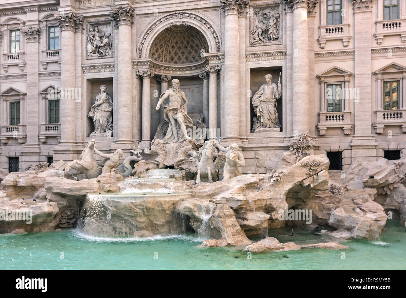Vie panorámica de Fontana di Trevi - Roma, Italia Foto de stock