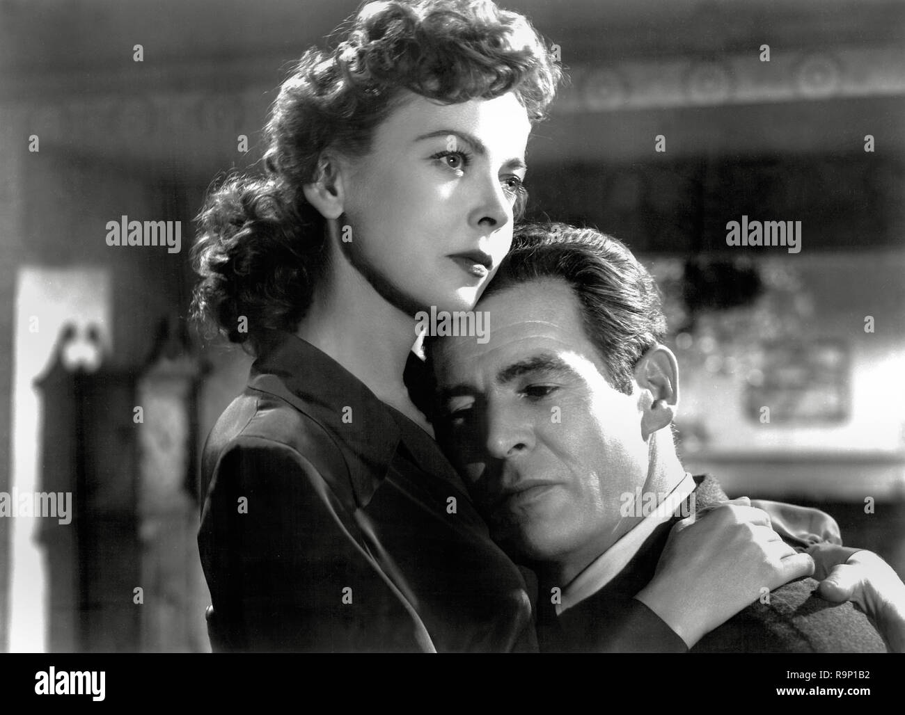 Ida Lupino, Robert Ryan, 'en un terreno peligroso" (1951) RKO Archivo de referencia # 33635 791tha Foto de stock