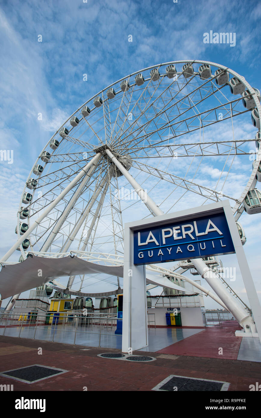 La Perla rueda de Ferris en Guayaquil Fotografía de stock - Alamy