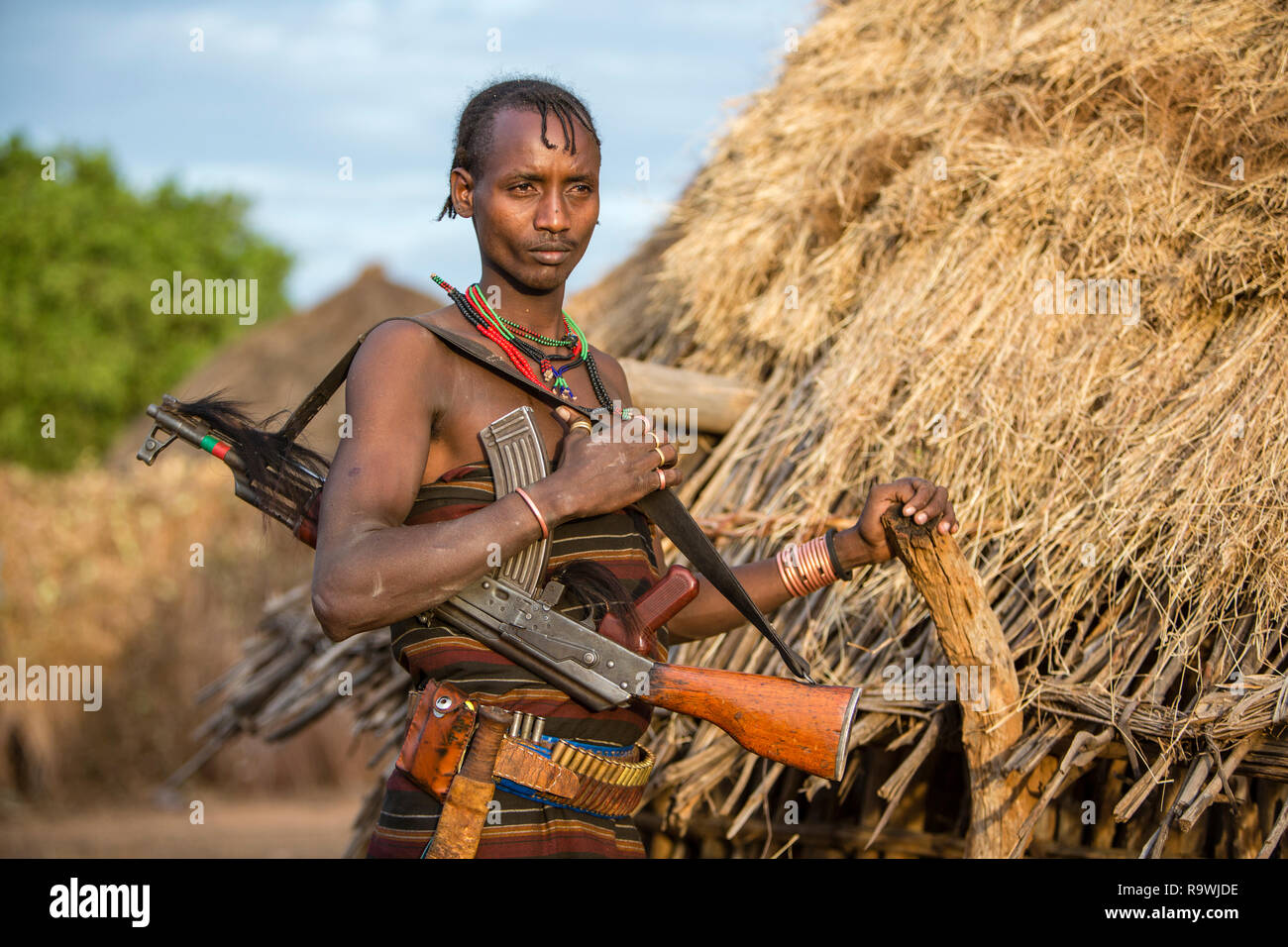 Hamar tribu protección en Valle de Omo, Etiopía Foto de stock