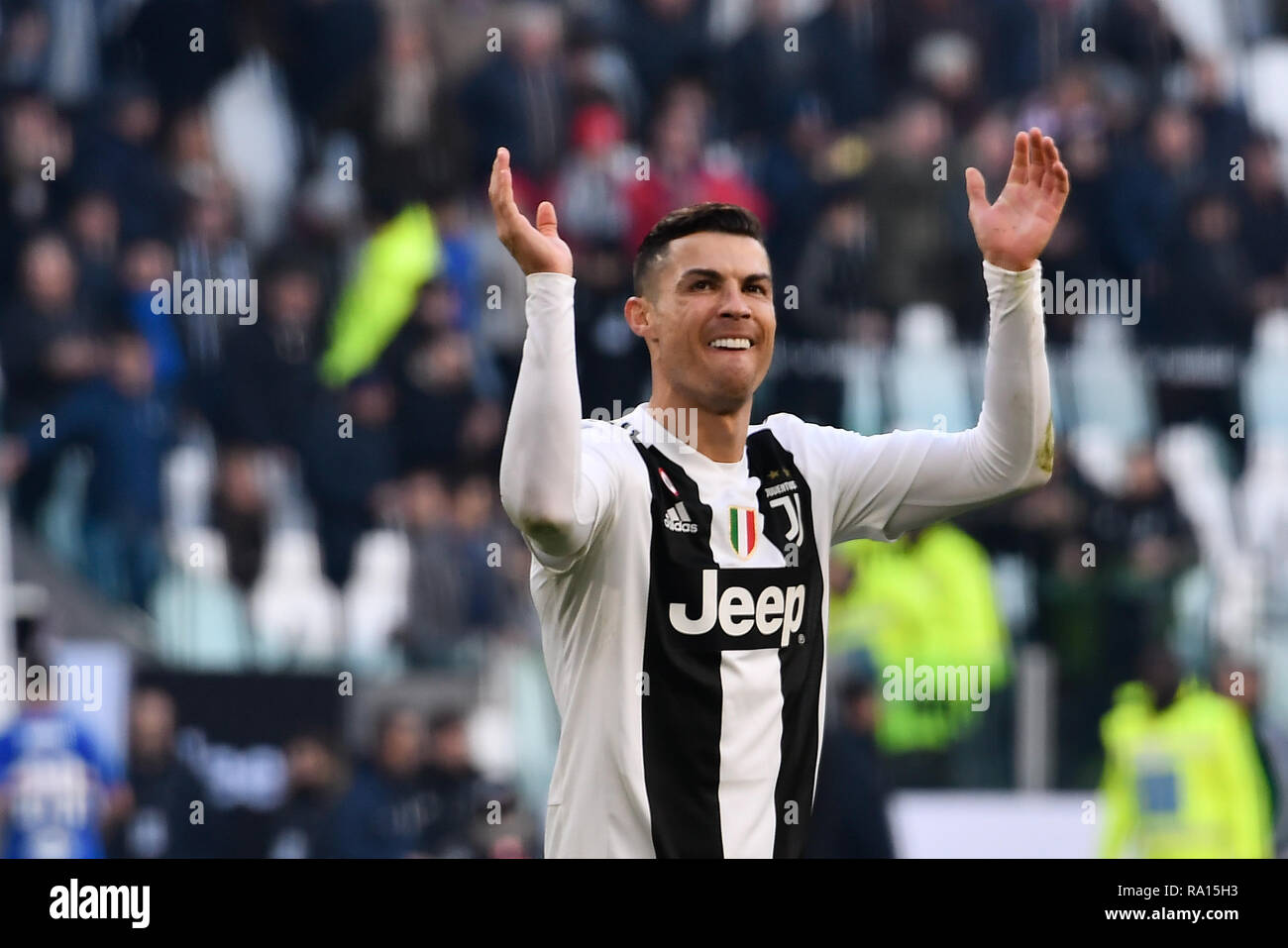 70 Gambar Cristiano Ronaldo Juventus Terbaru