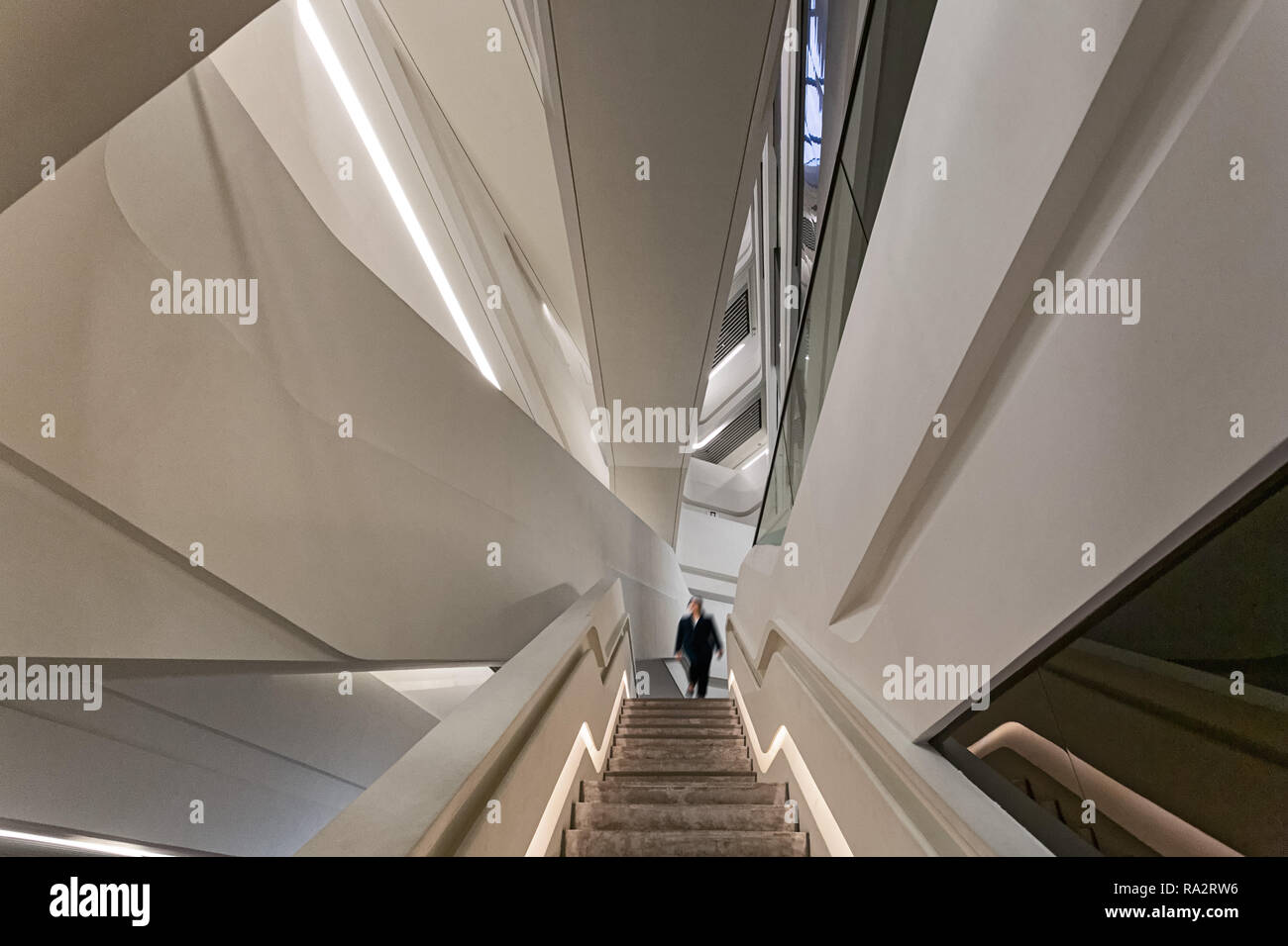 Interior del Jockey Club Torre de innovación en la Universidad Politécnica de Hong Kong Foto de stock