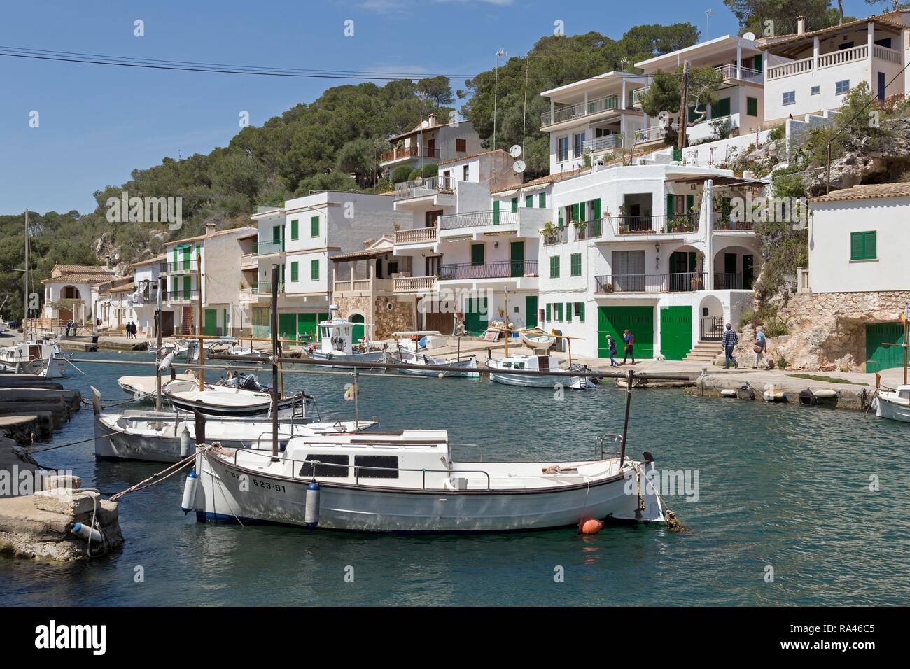 Barcos en el puerto pesquero de Cala Figuera, Mallorca, España Fotografía  de stock - Alamy