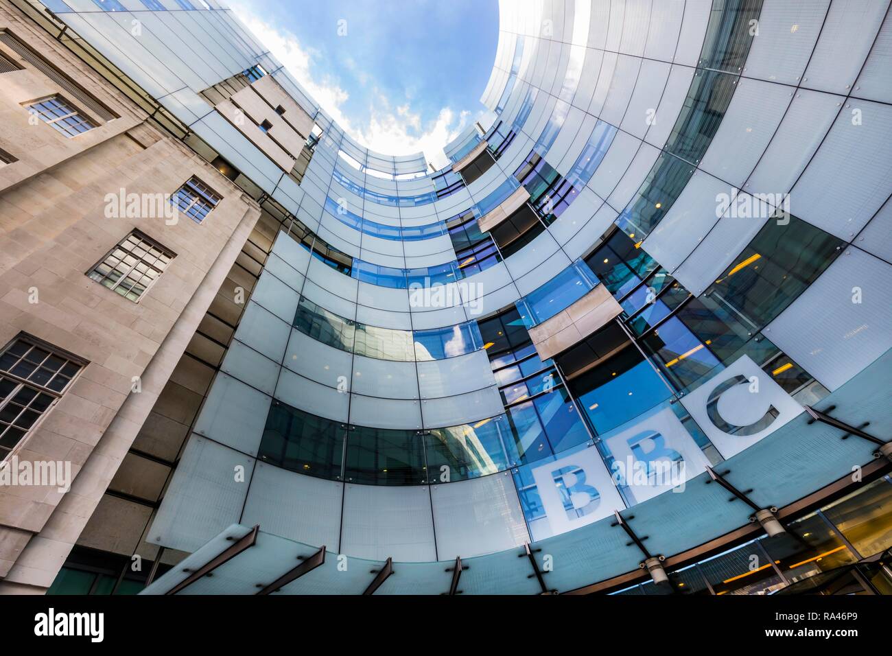 La sede de la emisora de radio y televisión, la BBC Broadcasting House, Londres, Gran Bretaña Foto de stock