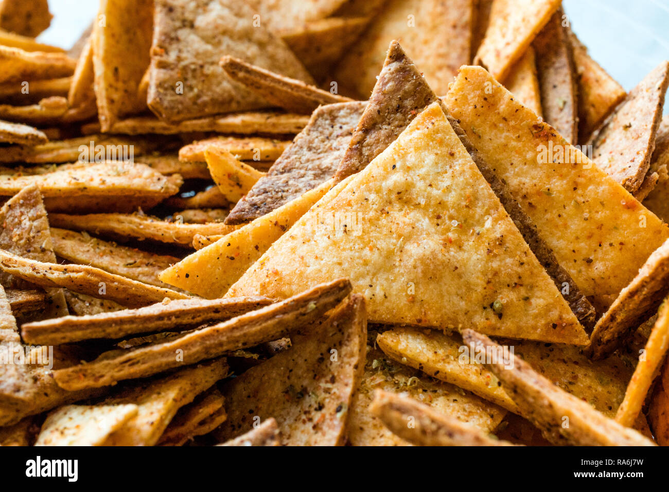 Tortilla Chips caseras hechas con Flatbread y cocer en horno / Cerrar vista de macros
