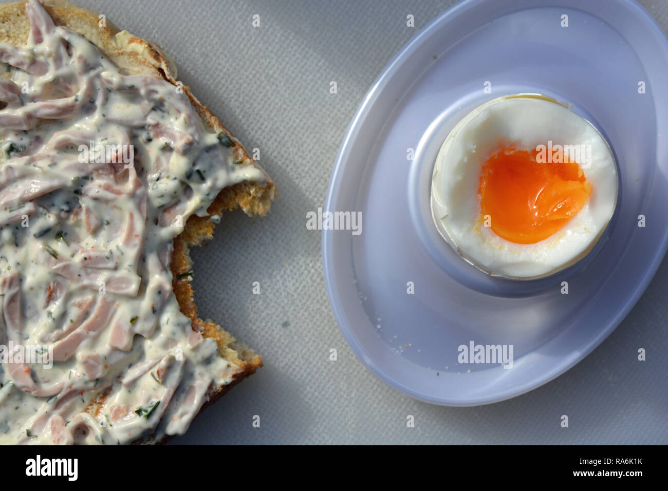Frühstücksei, Tost, Eier, ei Foto de stock