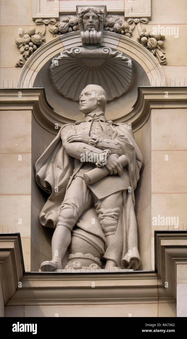 Estatua de James Cook, el Museo de Historia Natural, la calle Maria-Theresien-Platz, Viena, Austria Foto de stock