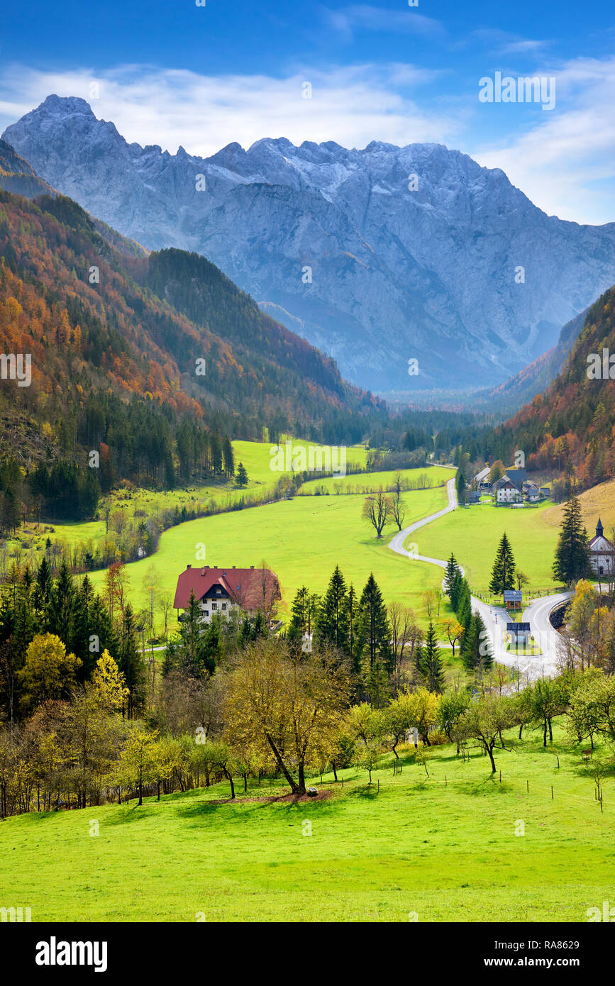 Valle de Logar, Alpes eslovenos, Eslovenia Foto de stock