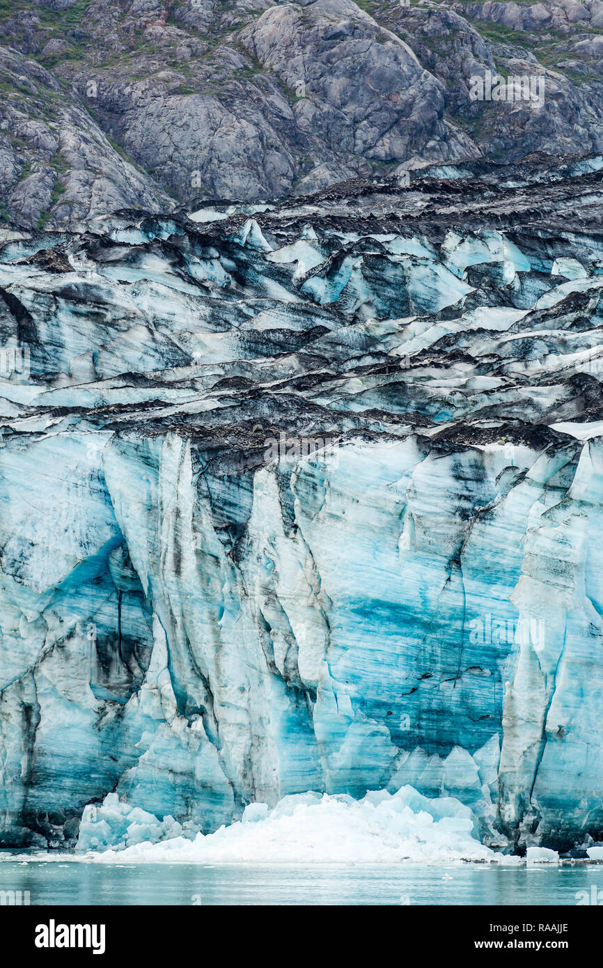 Lamplugh Glacier en el parque nacional de Glacier Bay, al sureste de Alaska, EE.UU. Foto de stock