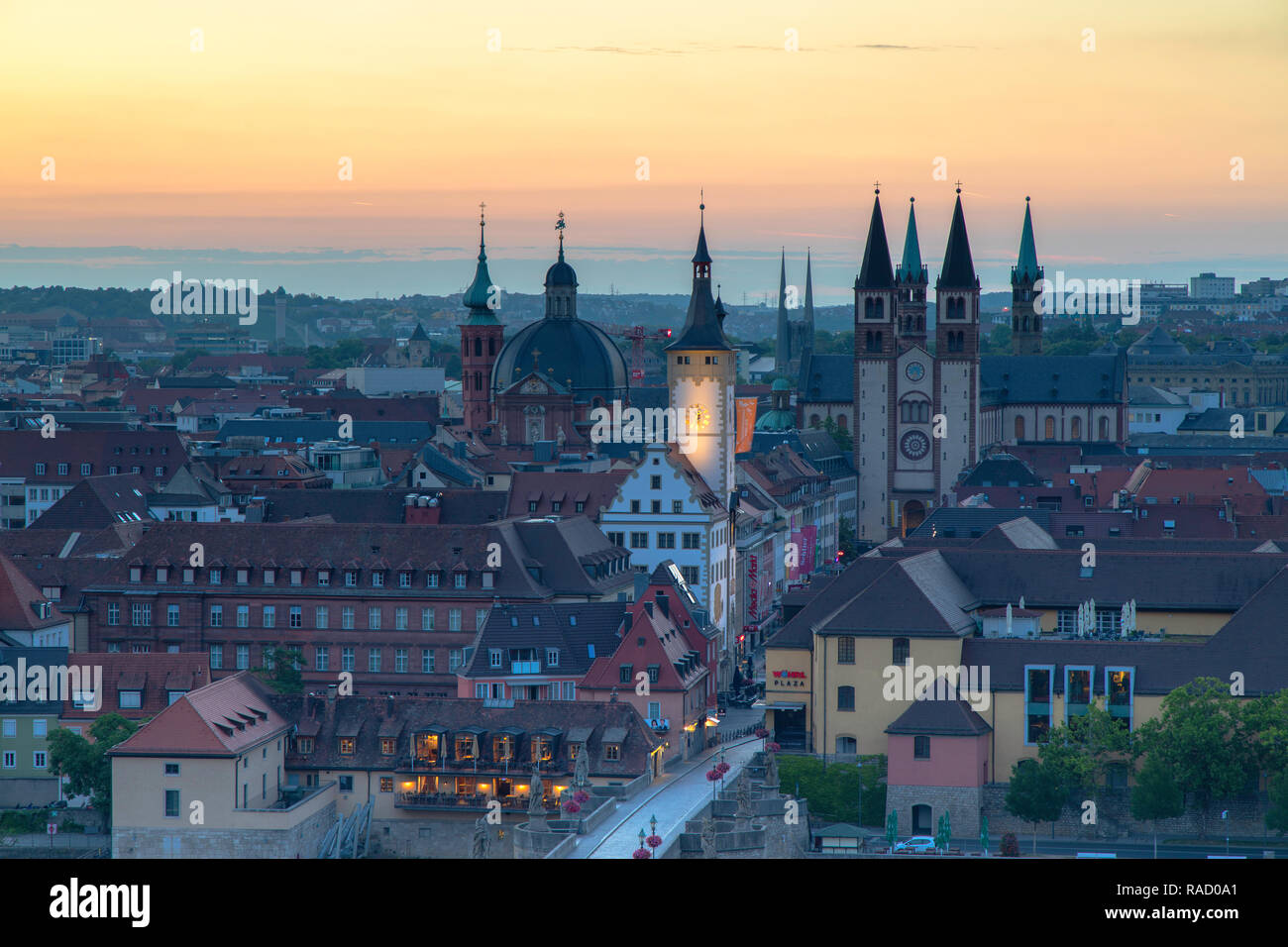 Vistas de Wurzburg al amanecer, Baviera, Alemania, Europa Foto de stock