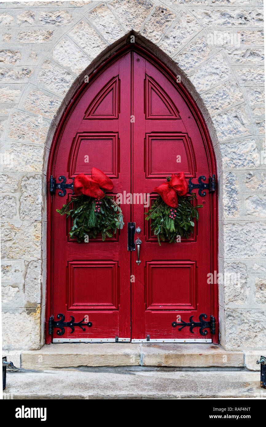 Decoración de la puerta de la iglesia fotografías e imágenes de alta resolución - Alamy Decoración de la puerta de la iglesia fotografías e imágenes de alta resolución - Alamy
