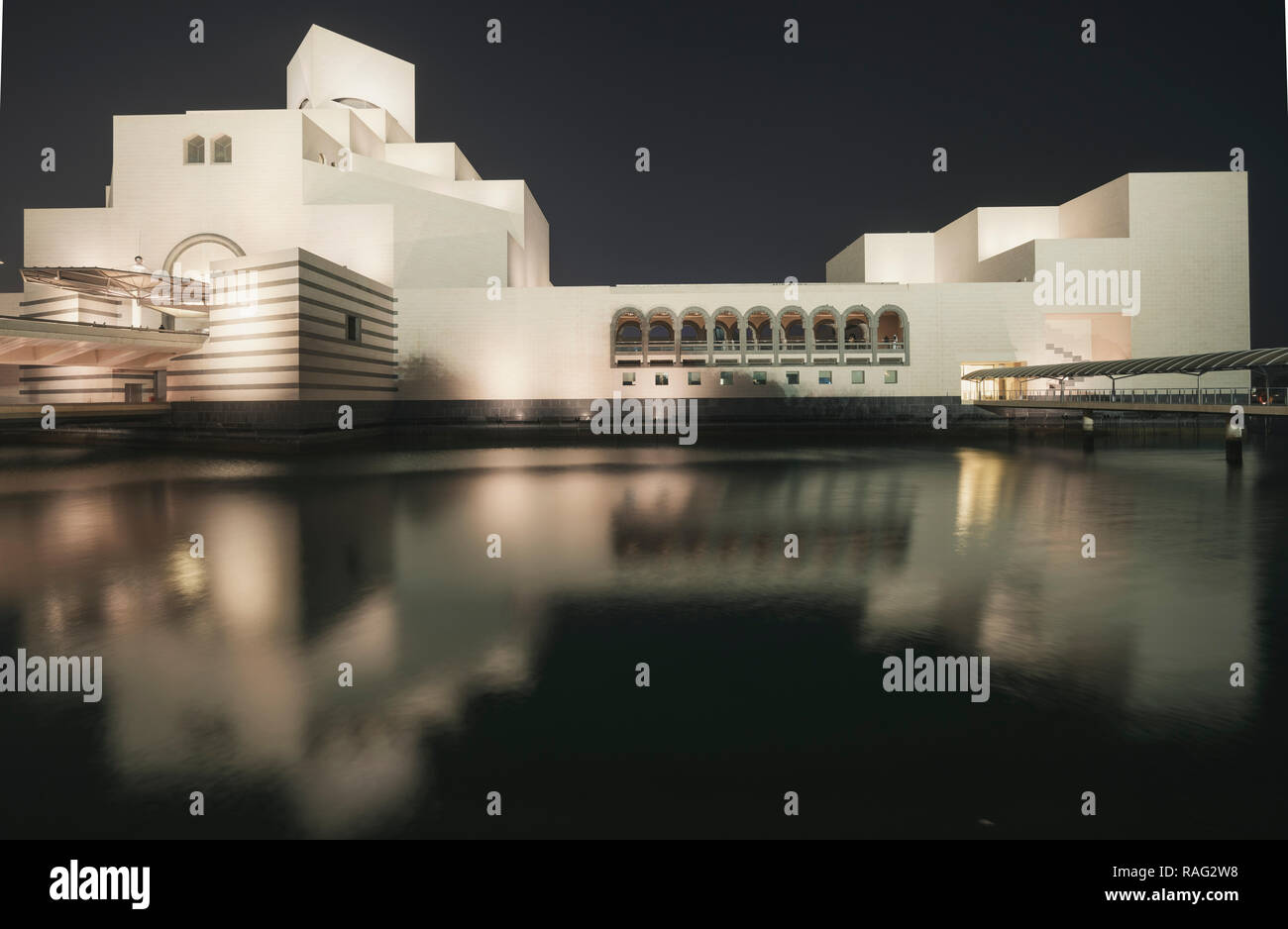 Vista del Museo de Arte Islámico en Doha, Qatar. Arquitecto IM Pei Foto de stock