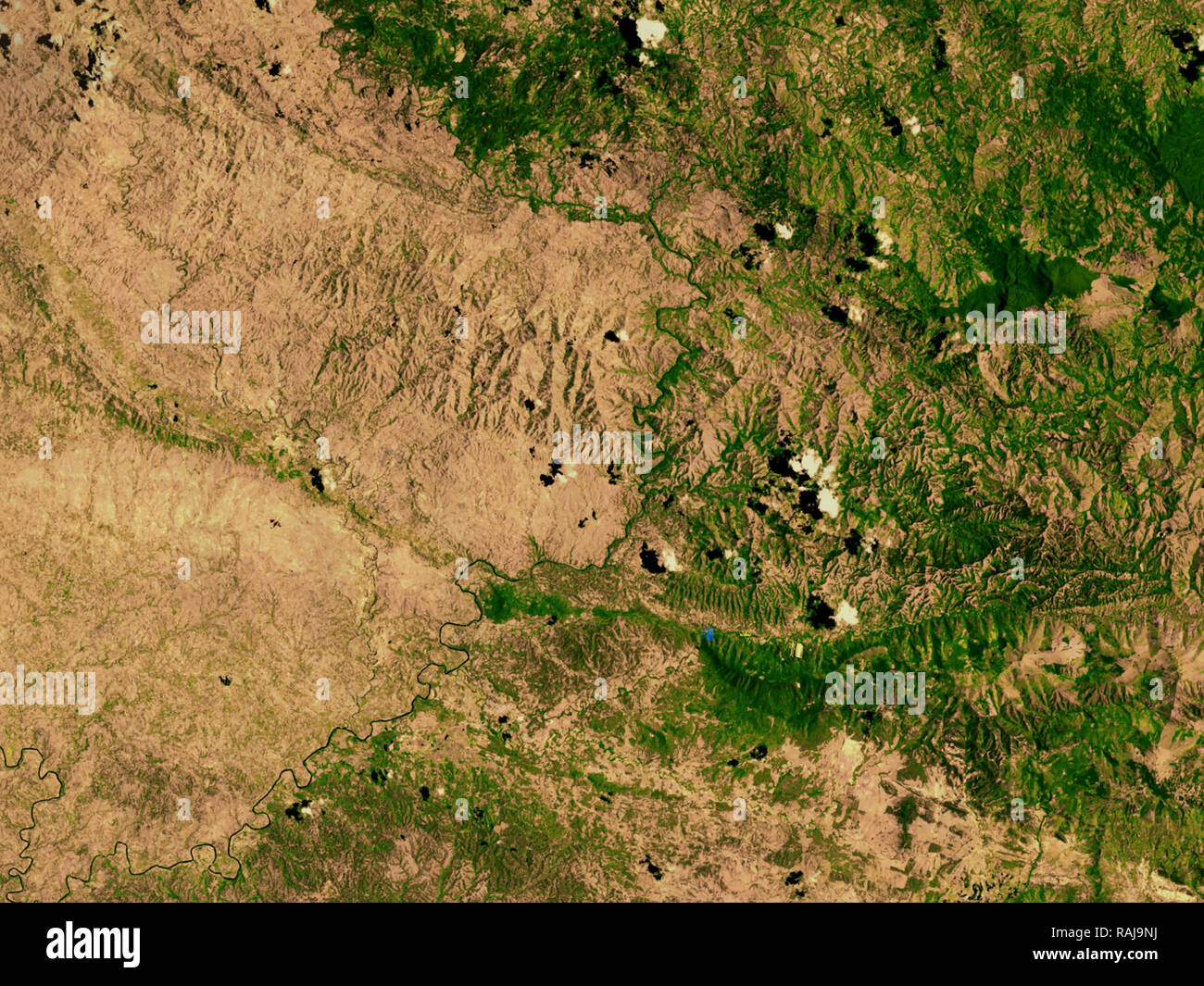 La deforestación en la frontera entre Haití y la República dejó de Dominica que muestran los efectos de la deforestación. Foto: Cortesía de la NASA Foto de stock