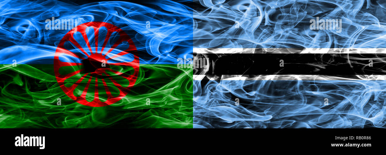 Gipsy, Roman vs Botswana, Botsuana banderas de humo colocados lado a lado Foto de stock