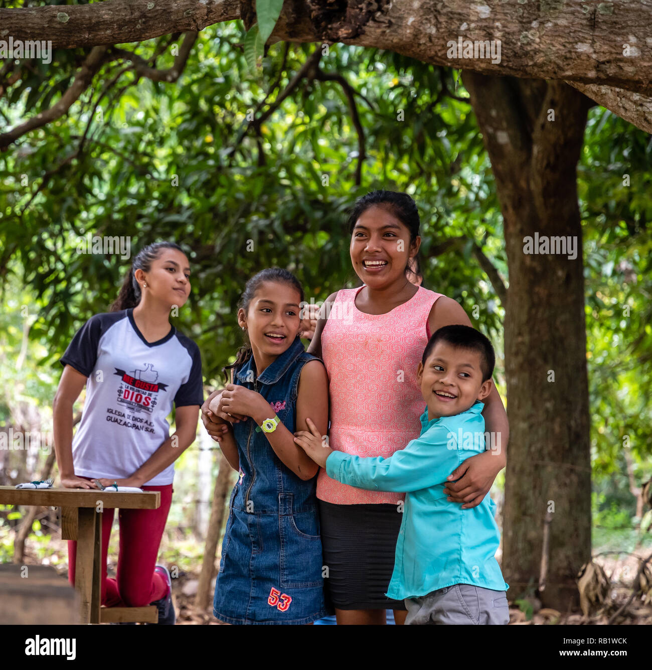 Amigos en parte en Guatemala Fotografía de stock - Alamy