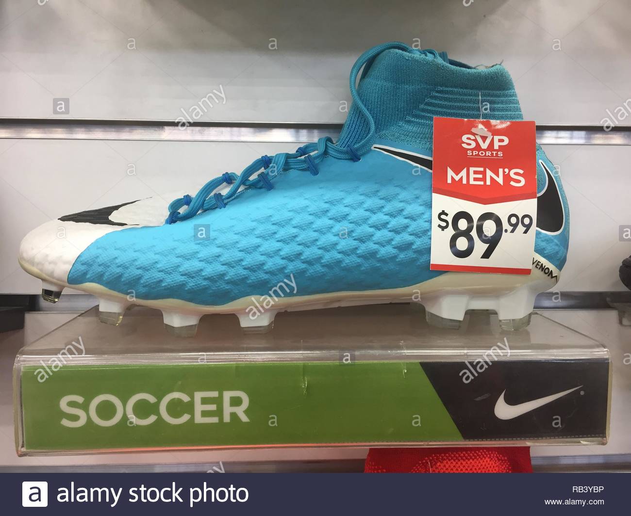 tienda de zapatos futbol