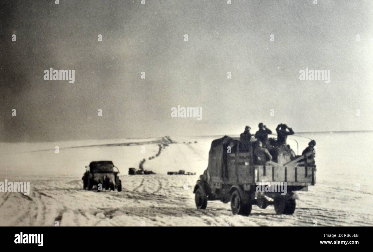 Segunda Guerra Mundial: el ejército alemán postal mostrando el avance de las fuerzas de tierra alemanas en Rusia, 1942 Foto de stock