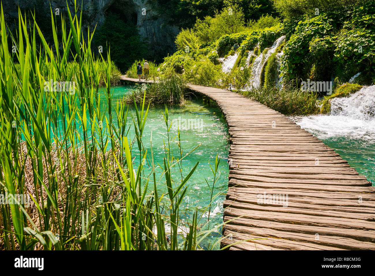 Parque Nacional de los Lagos de Plitvice. Lika Plješivica cordillera . El parque se encuentra dentro de dos condados Lika-Senj y Karlovac . Sitio del Patrimonio Mundial de la UNESCO, Foto de stock