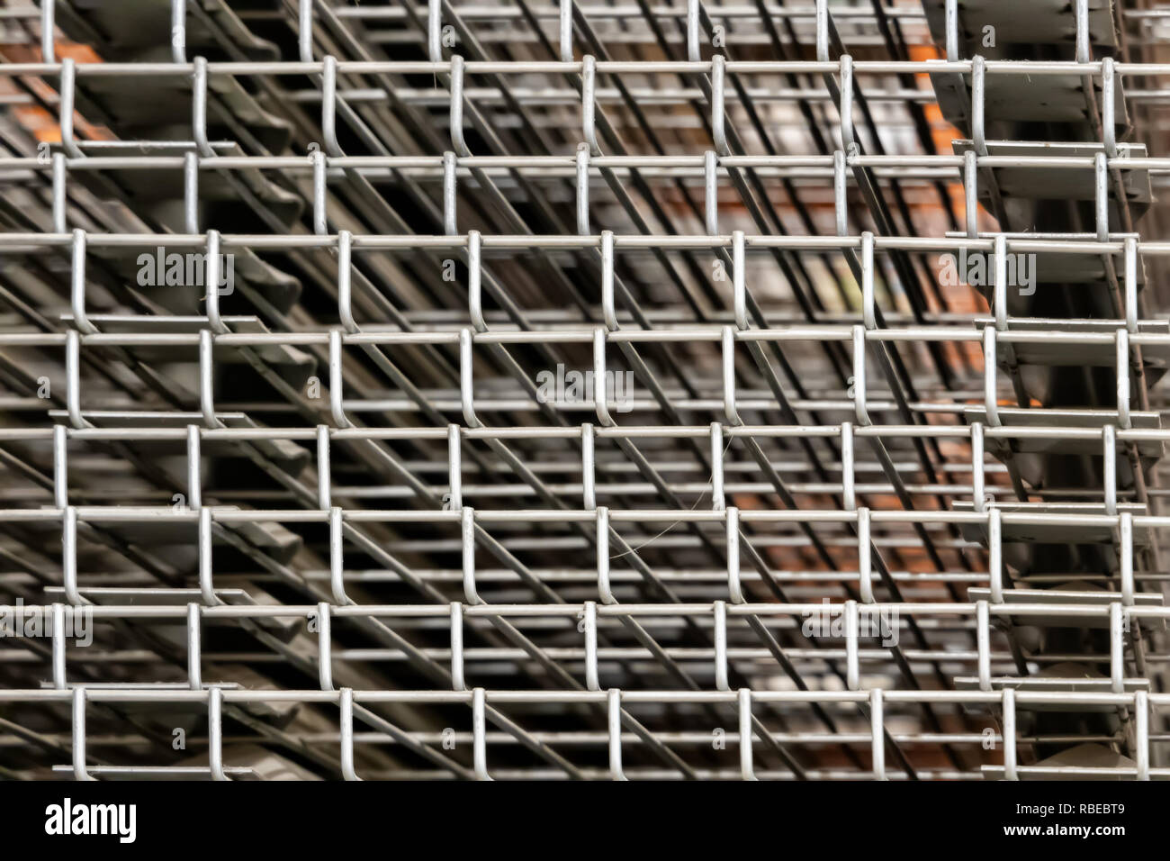 Materiales de construcción - Malla metálica de acero inoxidable Foto de stock