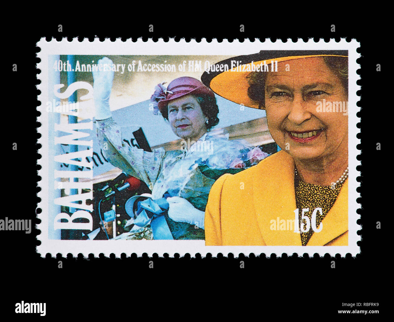 Sello de las Bahamas representando a la Reina Isabel II por su 40º aniversario de su acceso al trono del Reino Unido. Foto de stock
