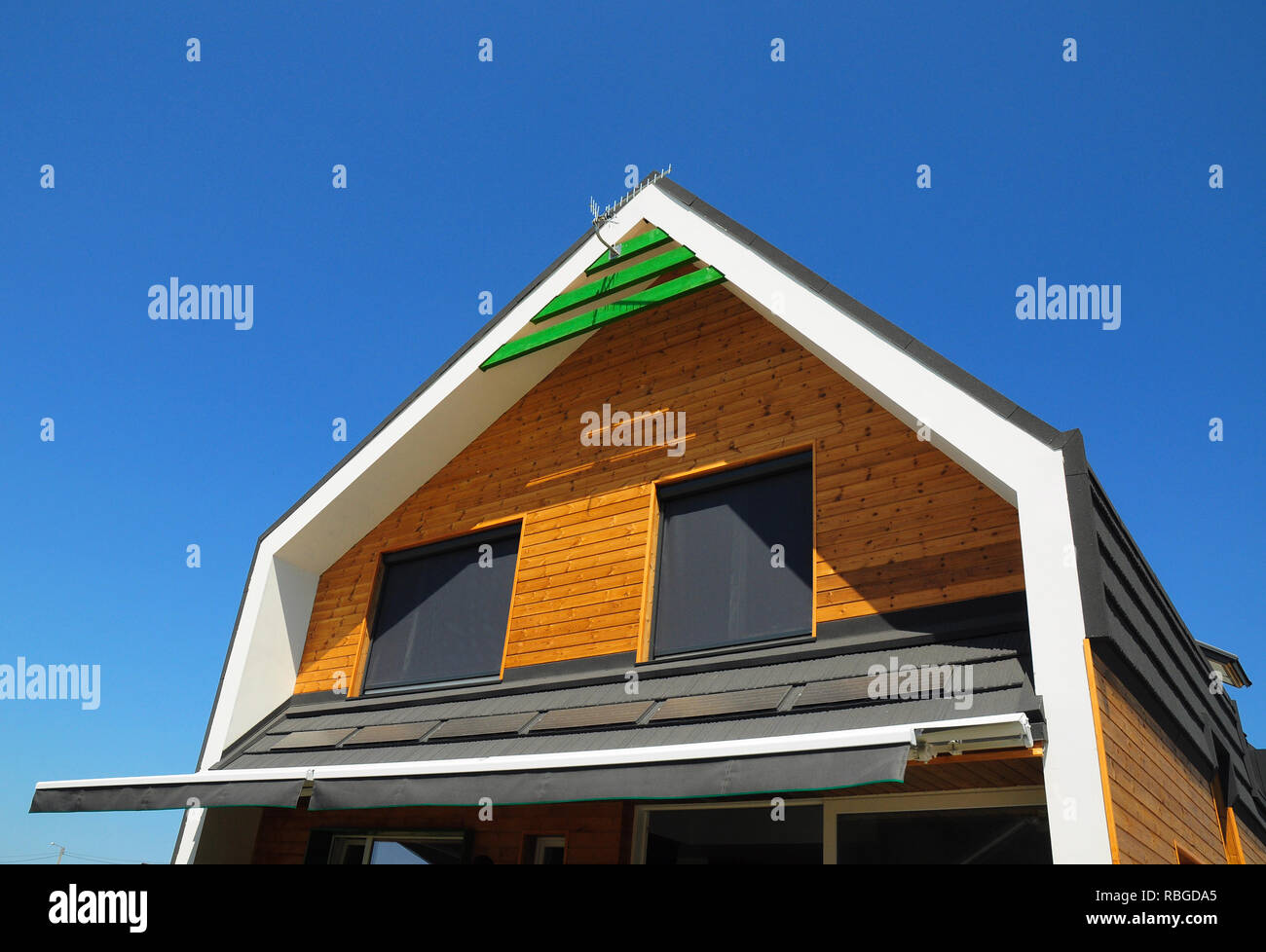 Cortinas solares fotografías e imágenes de alta resolución - Alamy