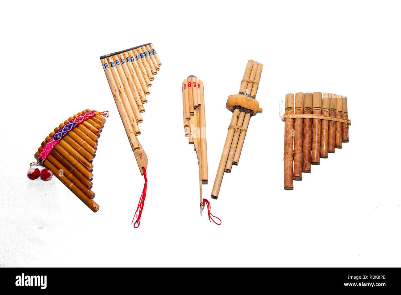 Flauta - instrumentos folclóricos de Perú, Bolivia y Tailandia Fotografía  de stock - Alamy