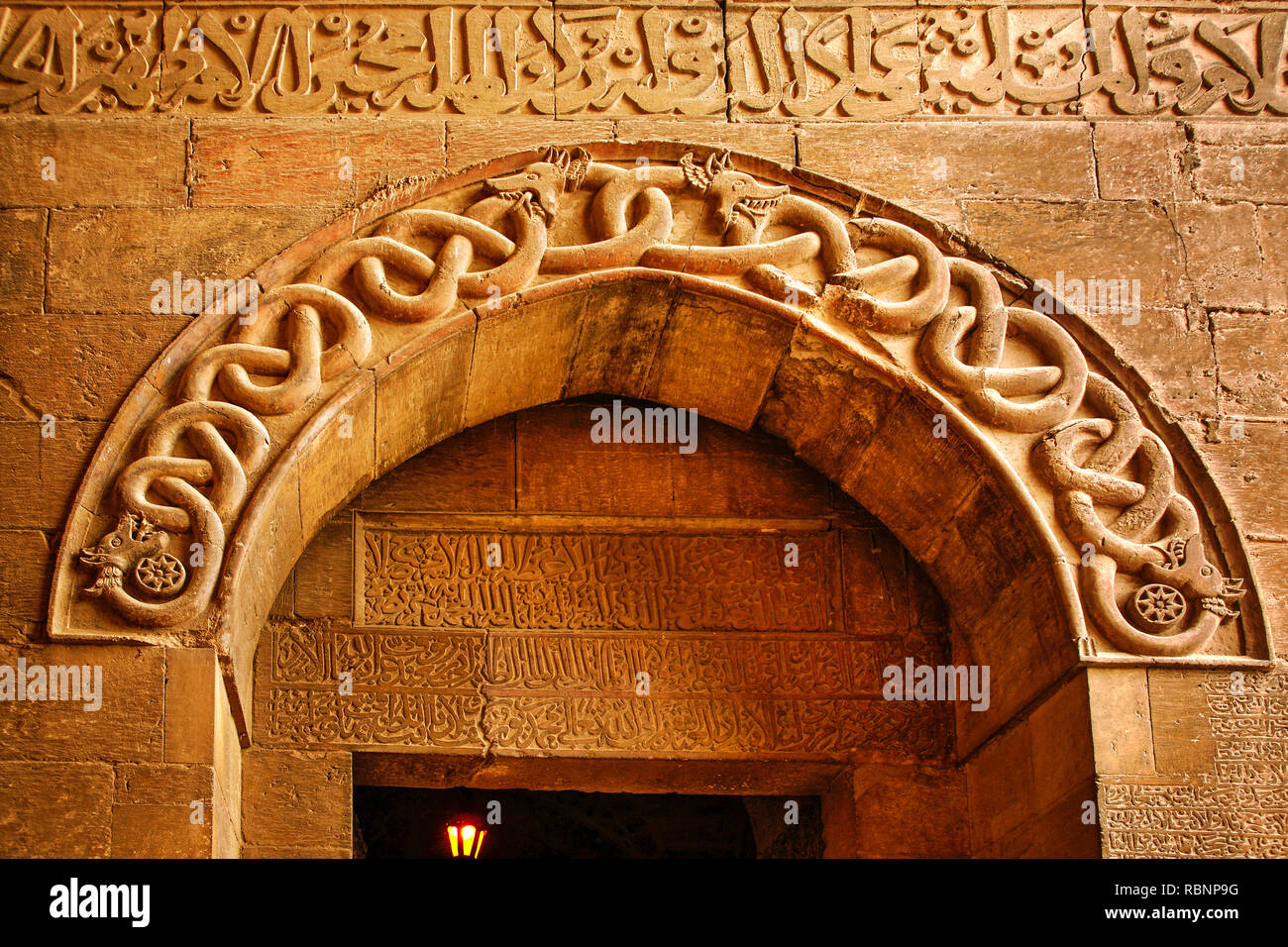 Puerta de las dos serpientes, La Citadelle Fort. Alepo. Siria, Oriente Medio Foto de stock