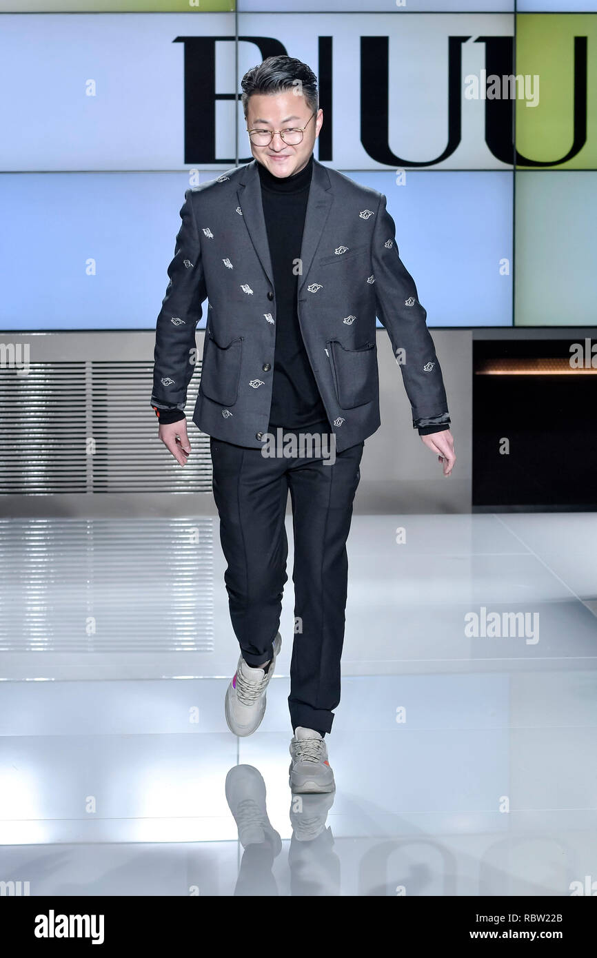 Milán, Italia. 12 ene, 2019. La Semana de la moda de Milán Moda Hombre Otoño  Invierno en 2019/2020. BIUU Fashion Show en la foto: Hao Wu-Crédito:  Agencia Fotográfica Independiente/Alamy Live News Fotografía