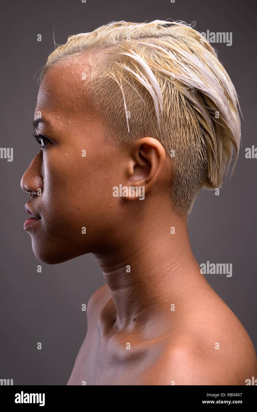 Woman Face Profile Fotos E Imagenes De Stock Alamy