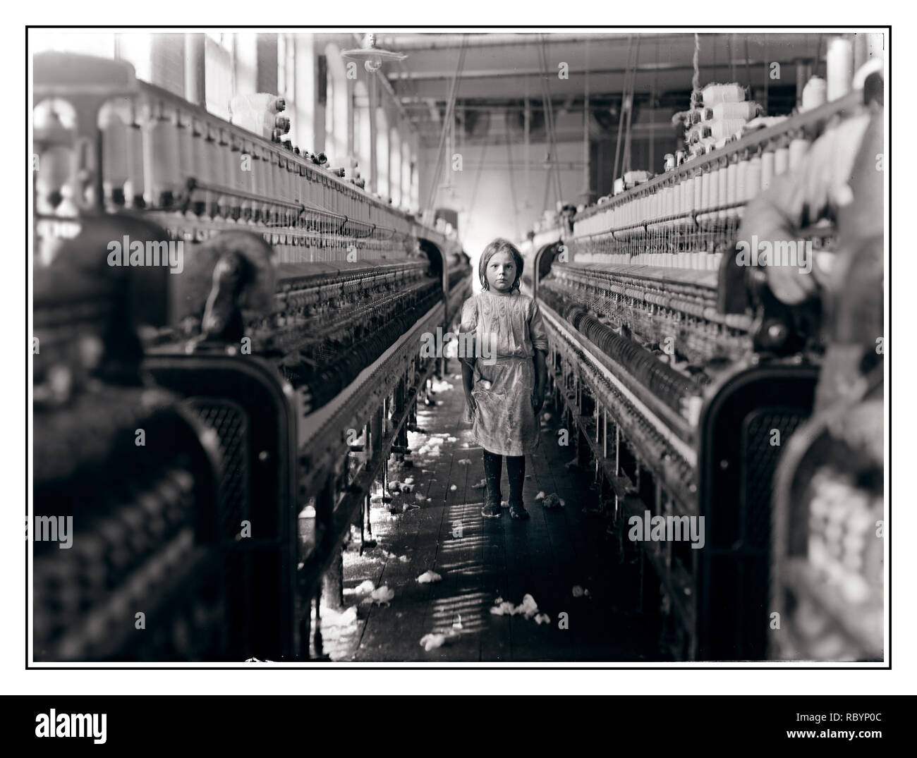 Para LOS NIÑOS LOS DERECHOS DE LOS TRABAJADORES MENORES DE EDAD LABORAL Archive 1900 cruda imagen de menores de edad joven trabajador el trabajo en las fábricas de algodón Mollohan,